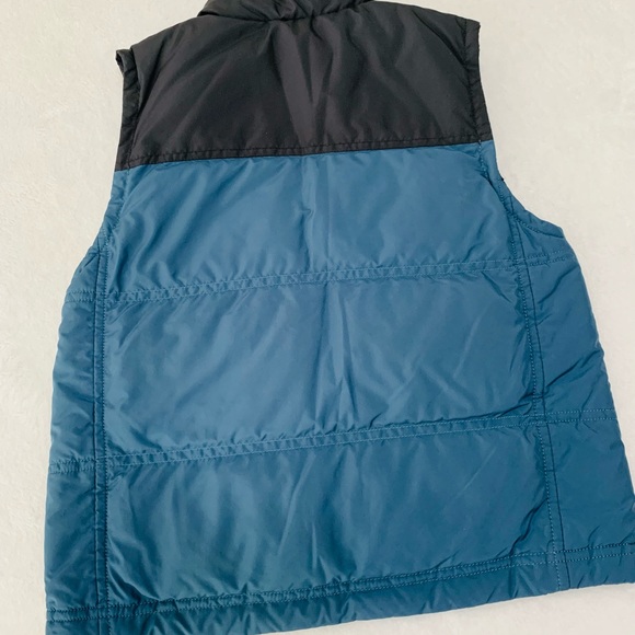 north Face kid’s vest - Picture 8 of 8